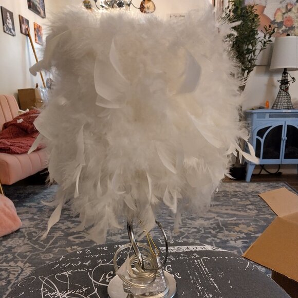 Better Homes And Gardens Other - stunning angel feather lamp works